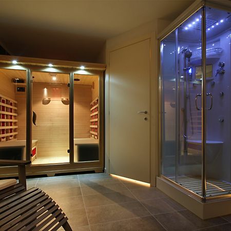 Ferrara Rooms Bagian luar foto